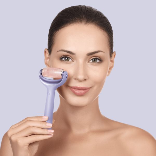 Ролер для голкової мезотерапії обличчя та тіла GESKE MicroNeedle Face&Body Roller 9в1 purple HB0211 фото