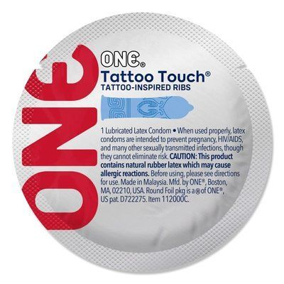 Презерватив ONE Tattoo Touch Blue 1 шт, рельєф у вигляді тату, синій SX0755 фото