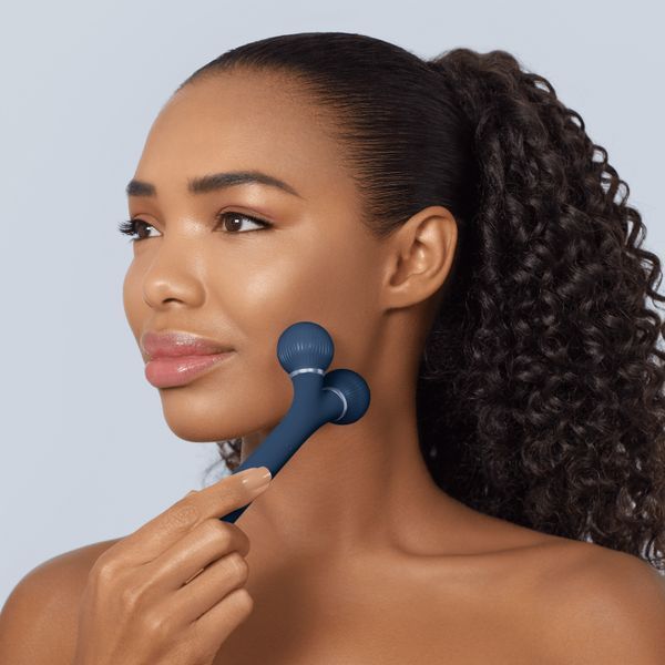 Електронний ультразвуковий ролик для обличчя GESKE Sonic Facial Roller 4в1 midnight HB0177 фото